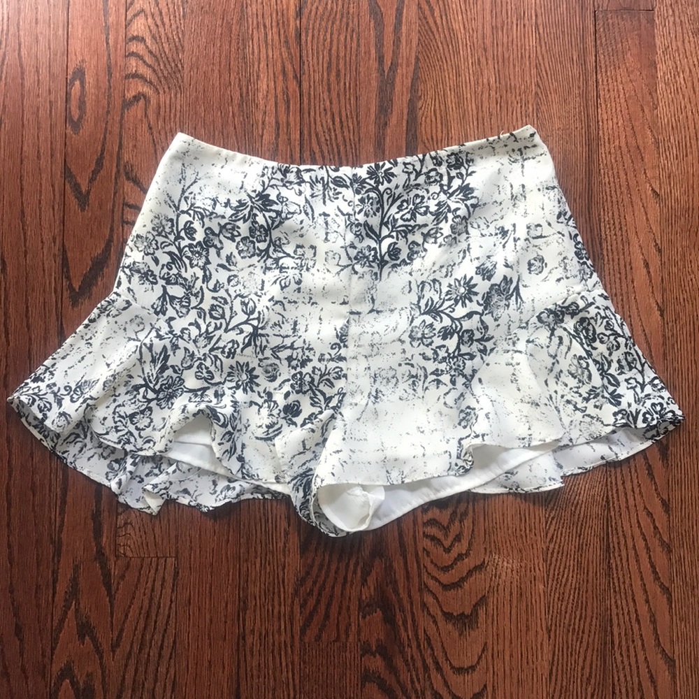 Cute flowy shorts